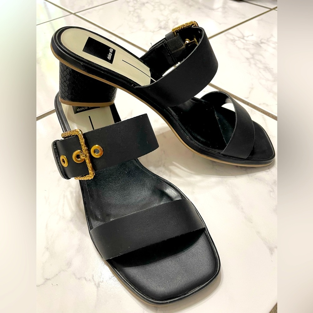 Like new , only where once, not good for wide feet